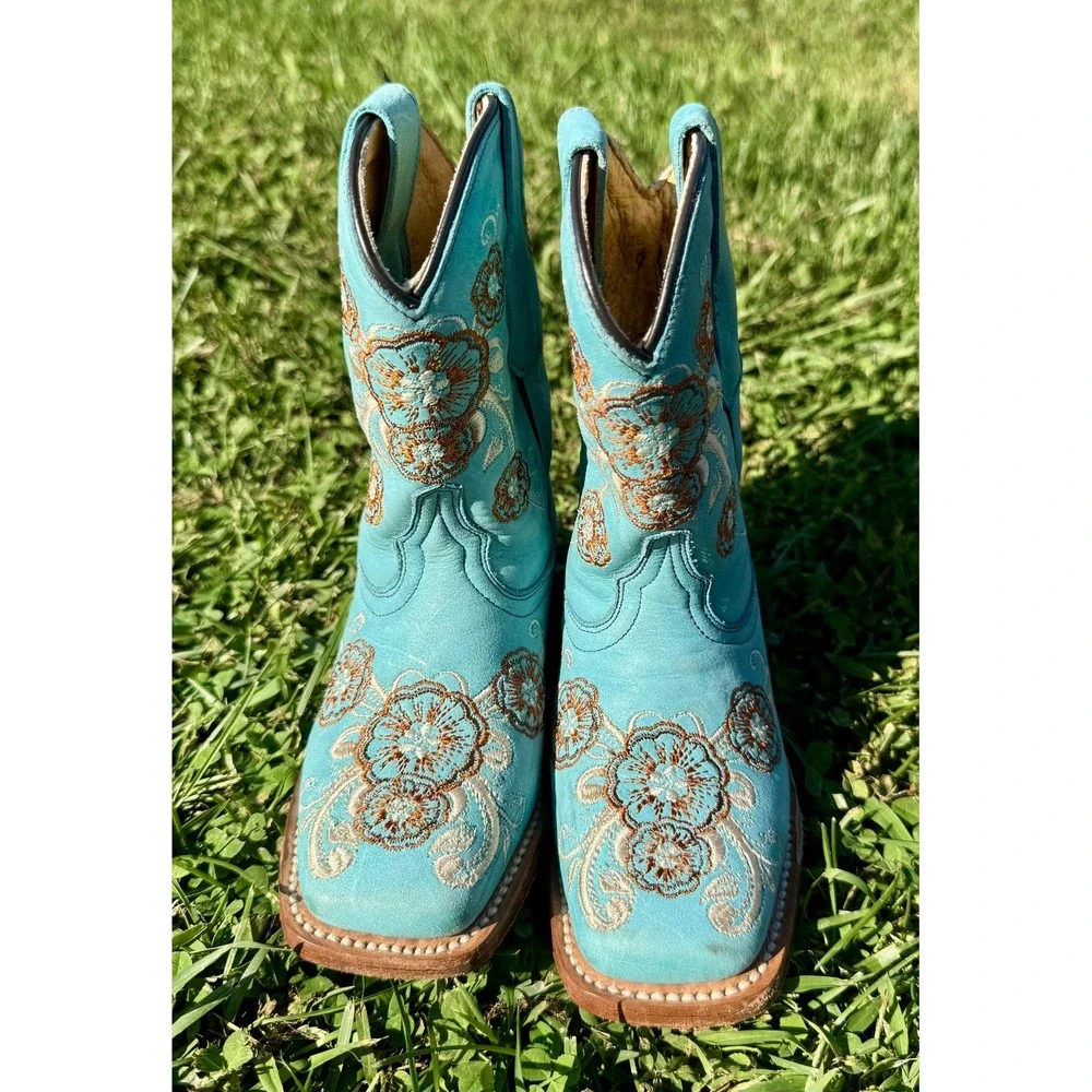 Corral kids western